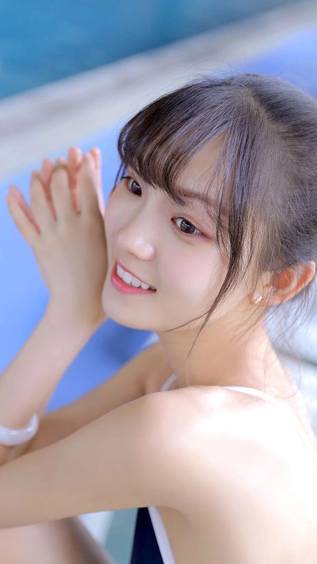 相关搜索 四个女生 香香 日不落 踏浪 大妹子 邵雨涵
