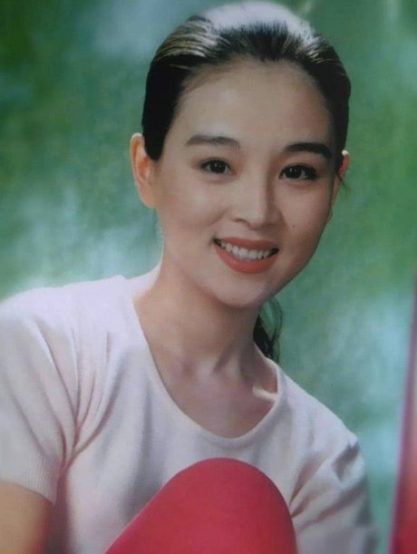 gif 私荐||九十年代最美的女孩赵明明后来去哪儿了?