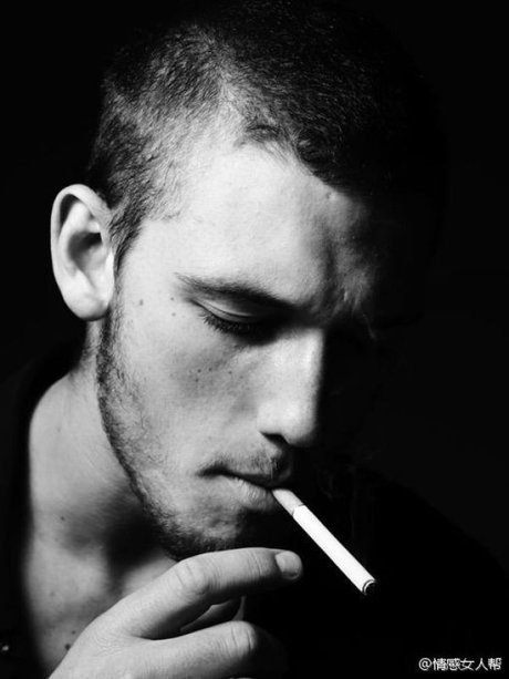 男人抽烟霸气大图_360图片