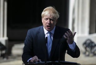英国新任 首相约翰逊 斗图表情包大全   与 英国
