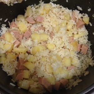 电饭锅土豆饭简单做法