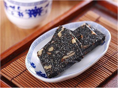 刚怀孕能吃阿胶糕吗