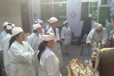怀孕梦见别人死了