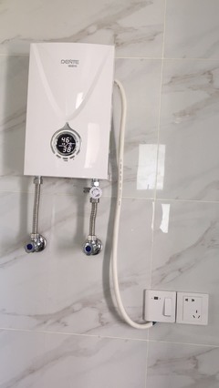 内卫离厨房远用什么热水器