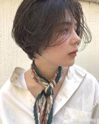 塌鼻子 短发
