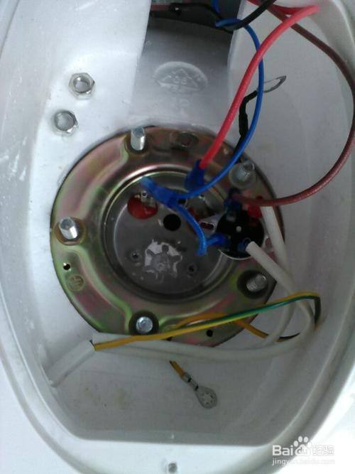 怎样清洗热水器内胆