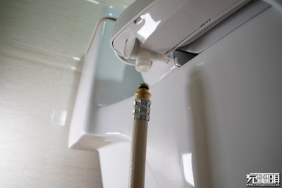 马桶进水口位置图