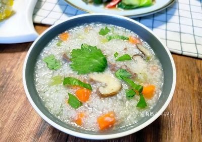 香菇胡萝卜牛肉粥