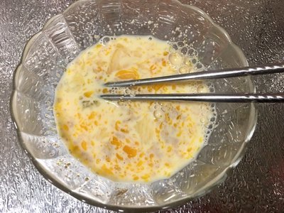 牛奶鸡蛋油条的制作方法