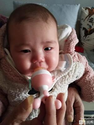 五个月宝宝吃多少奶量