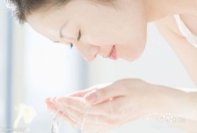 嘴周一直长痘痘