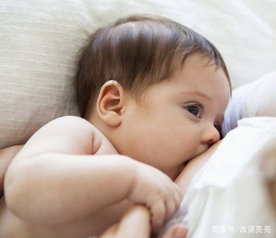 五个月宝宝吃多少奶量