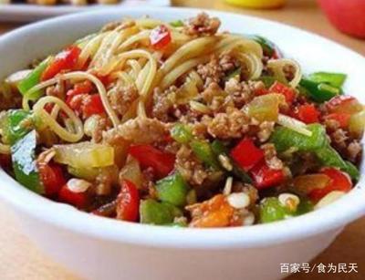 猪肉煮面条的做法大全家常