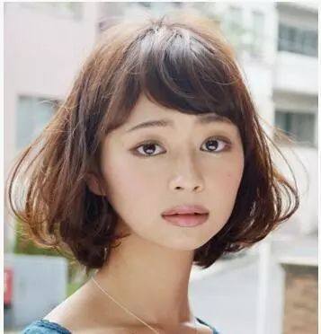 适合脸大女生的发型