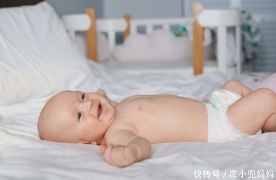 新生儿皮肤多久会变白