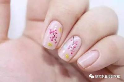 美甲 清新