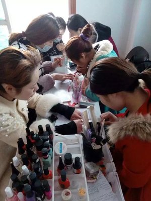 美甲专业培训学校