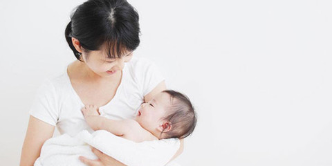 坐月子可以带孩子吗