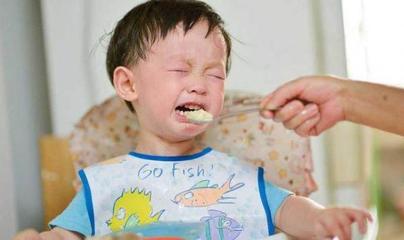 三岁宝宝不爱吃饭整天喝奶粉