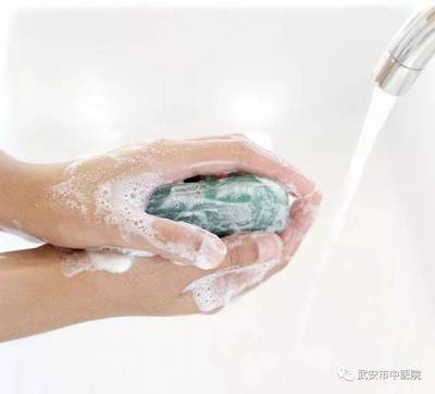 洗手液洗脸有什么后果