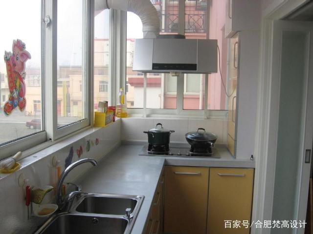 厨房安装在阳台怎么样