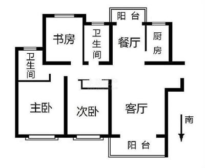 客厅与厨房和卫生间有道梁