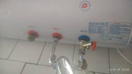 储水式电热水器怎么上水