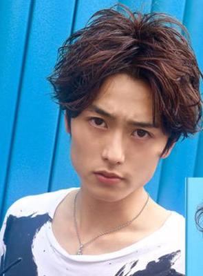男士长发烫