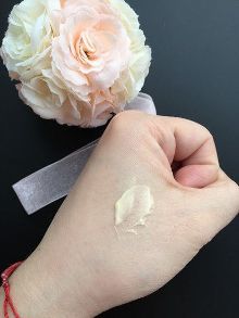 茱莉蔻玫瑰果油痘痘