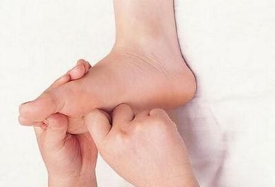 早上起来小腹痛是怎么回事