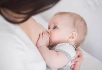 为什么宝宝一吃母乳就拉肚子