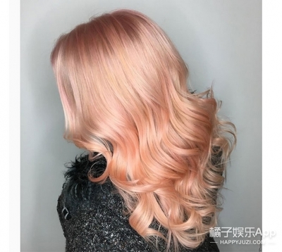 人鱼卷发型