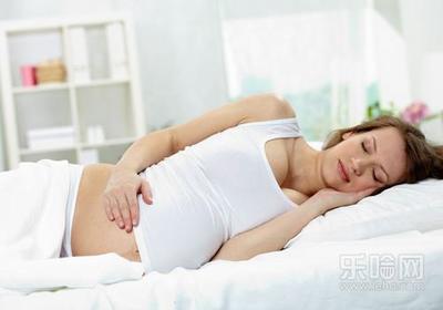 宝宝发烧能用酒擦吗