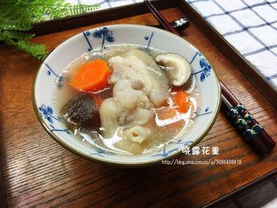 猪脚和新鲜香菇