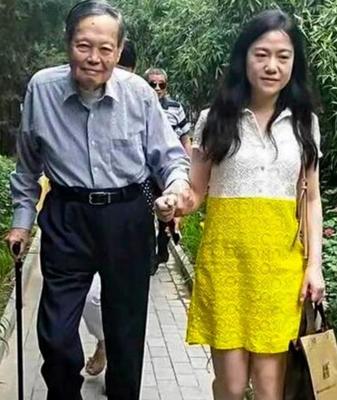翁帆 怀孕