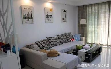大白墙配什么颜色沙发