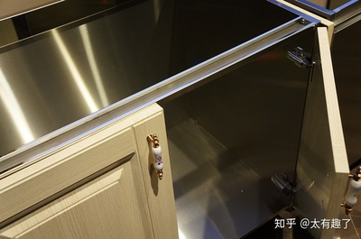 厨房不锈钢橱柜怎么拆