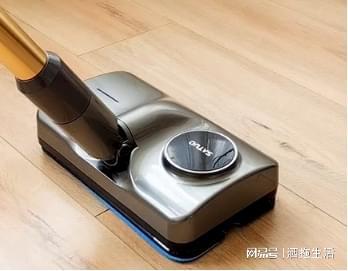 安装地板吸尘器