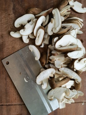 香菇哨子怎做