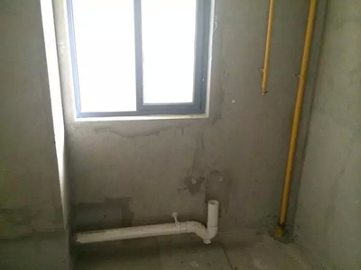 厨房燃气管和下水管如何弄