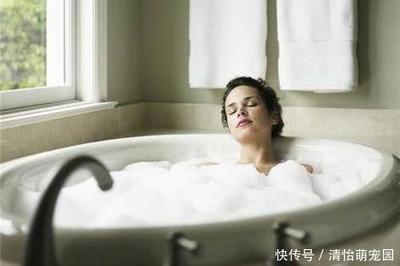 来月经味道腥臭是怎么回事