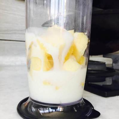 菠萝酸奶的制作方法