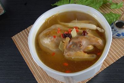 坐月子能喝鸭汤吗