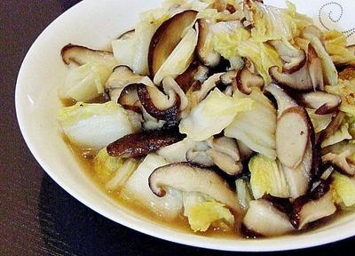 白菜和香菇煮