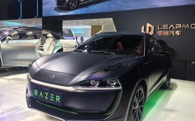 体育联盟APP相关图片:MotionSense Pro系统界面展示运动员三维骨骼与数据曲线