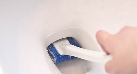 牙刷头里污垢怎么去除