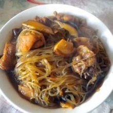 香菇土豆鸡块粉条做法