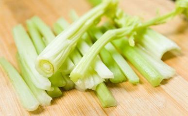 刚怀孕可以吃芹菜吗