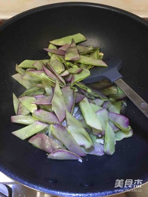 干蒜香的制作方法