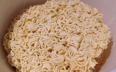 方便面过期一个月